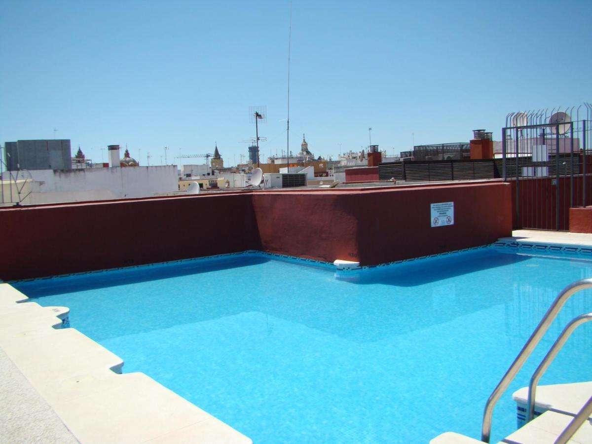 Conde De Ibarra Apartment Sevilla Bagian luar foto
