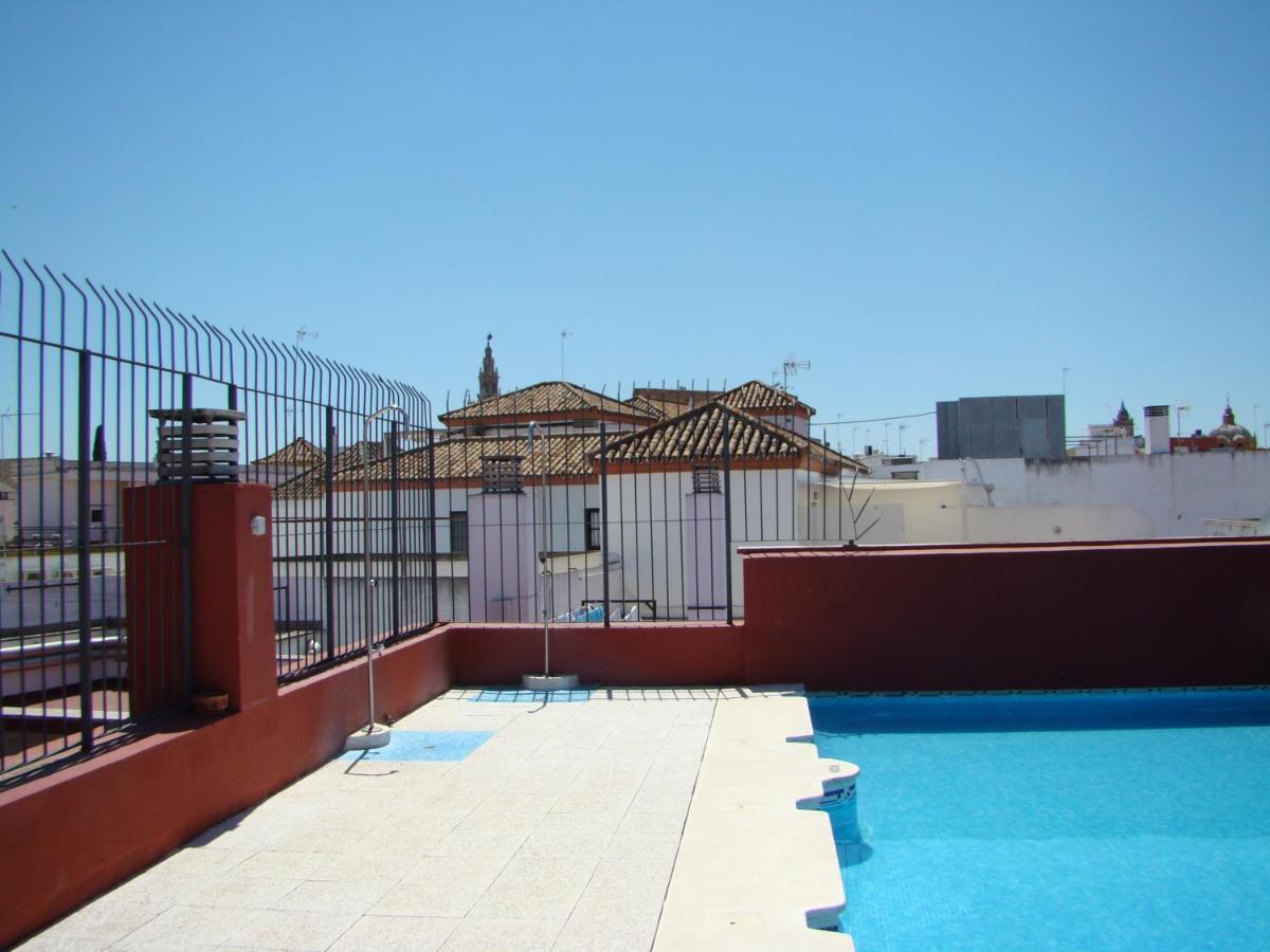 Conde De Ibarra Apartment Sevilla Bagian luar foto