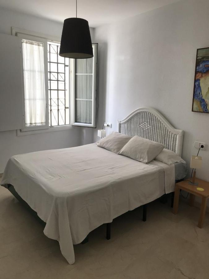 Conde De Ibarra Apartment Sevilla Bagian luar foto